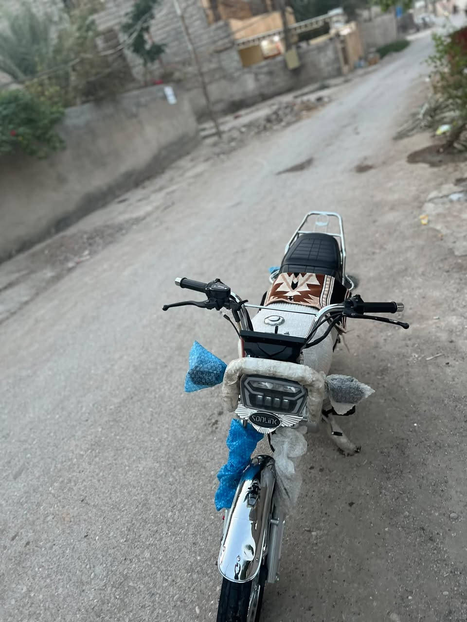 تايكر • ٢٥ • نضيف