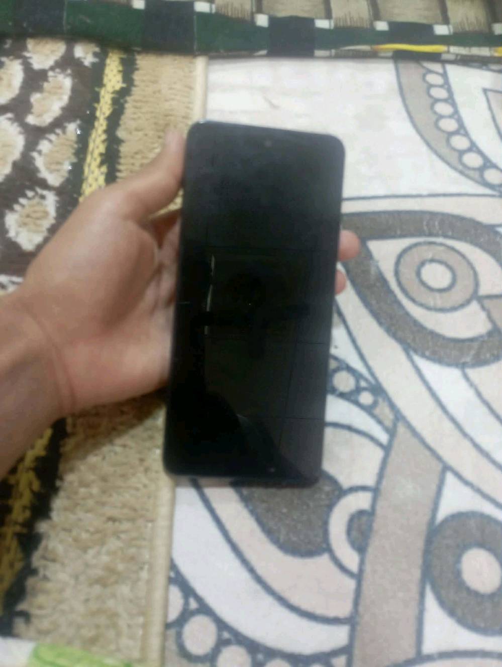 جهاز ريلمي سي71 ذاكره 256ماصرله هوايه مستخدم للبيع ب130وبي مجال رقمي ***********