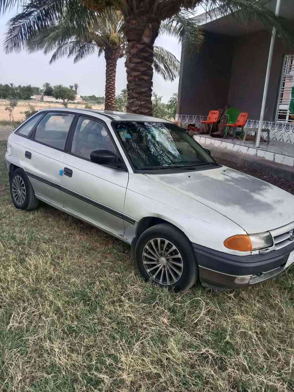 اوبل استرا  ١٩٩٣ باسمنه سنويه لل٢٩ گير اوتوماتيك جديد محرك ١٨٠٠ تنقيص قليل السعر ٢٦ وبيها مجال 
العنوان واسط طريق الحي والتفاصيل اكثر على رقم 
 ***********
*********** Singapore

