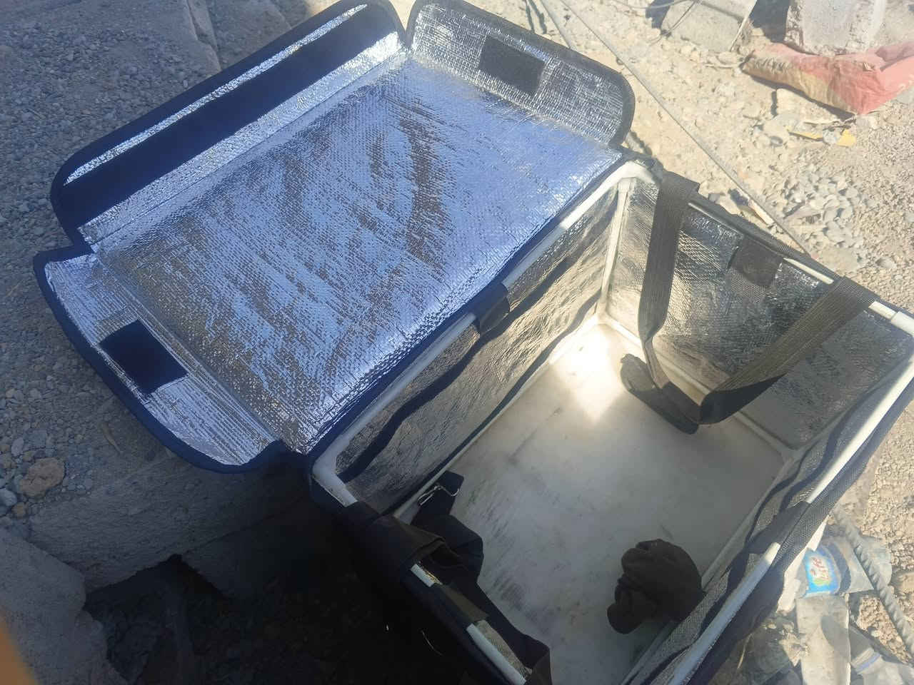 سندوك دلفري جديد مستعمل يومين فقط سعرو 20 الف قفل ***********
