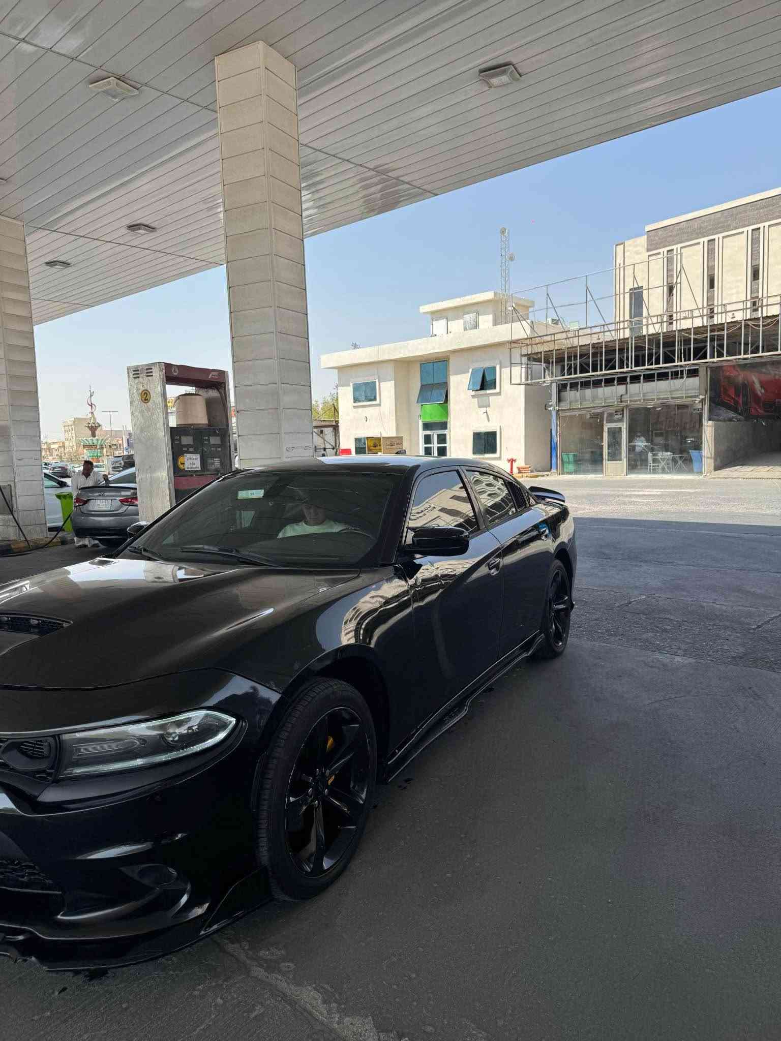 اقره التفاصيل قبل لا تخابر للبيع فقط💸 

❗️جارجر 2016 اصل محرك 3.6

‼️السياره بيها جاملغات الاماميه والبنيد فقط وبيها طخات شوف العين

❗️💸السعر:132 قفل كلش🔒

🔥السياره عليها ادامه كامله كلش 
+محدث بلكامل srt حته الغرفه جديده
رقم بصره سنويه جديده وشرط تحويل

للستفسار :***********
📍الموقع : البصره الزبير, البصرة
