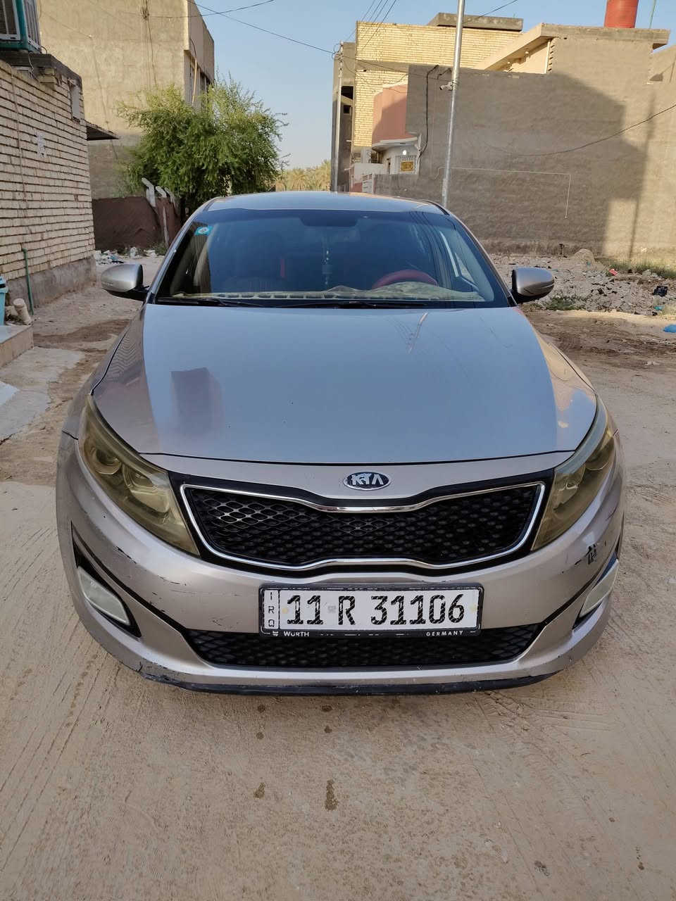السلام عليكم 
اوبتيما امريكي موديل 2014 Gdi سنويه 2030 بأاسمي رقم بغداد تحويل ثاني يوم ..بيه بابين الاماميات مبدلات باامريكا نفس اللون وقطعتين بصف التايرات الخلفيه .تبريد ثلج والسياره خير من الله مال جناي السعر 110 مكان السياره كربلاءممتواجد ع الفيس للاتصال ***********
