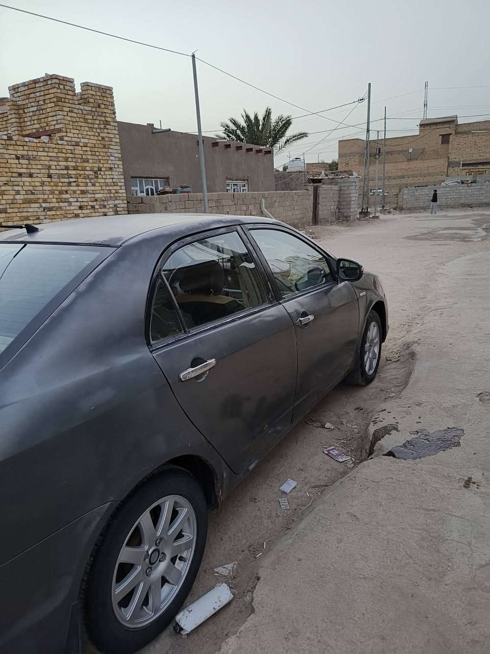 شعندك مراوس نزل حسب الاتفاق جيلي موبل 11سياره جاهزه من كلشي كيرمكينه كفاله  كهربائيات من لدعاميه لدعاميه كله جديد غرفه جديده ستوني مدوشمها حداديه تخم تاير جديد باتري جديد رقم بغداد انكليزي سنويه ل30 سياره جاهزه من كل النواحي بسمي***********
