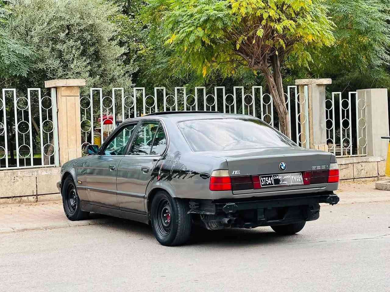 بي ام دبليو • من المانيا