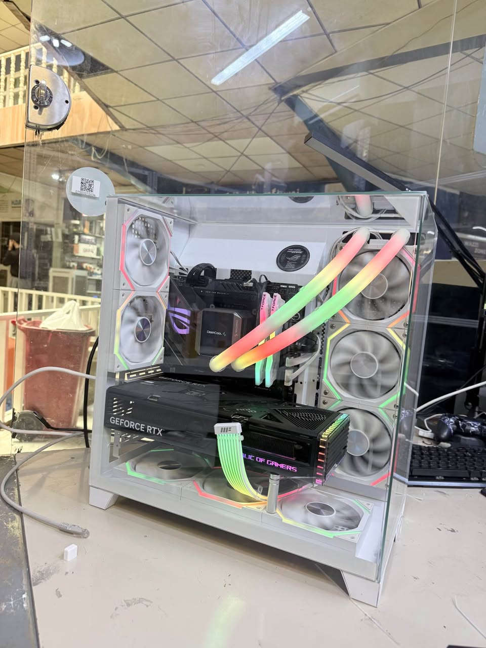 Pc gaming ***********  2 850 000
i7 14700kf
Rog strex z790 E
Ram 2x16 6400
Rtx4070Ti rog strex
1T 990pro +1tssdd sata
1250 w psu segotep gold
Aio 360 lcd deepcool 
Case gammax infinity gaming pro أربيل, العراق
