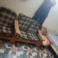 تخم • ٧ مقاعد