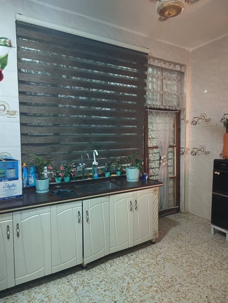 دار للبيع مساحه 130متر واجهه10نزال 13بناء حديث غرفتين نوم استقبال ضيوف مطبخ حار وبارد مجمع صحي داخلي وخارجي كليدور طابوزراعي سند 25 عنوان الدار حله بابل  خلف محطة اضواء بابل شارع 80 كربلاء  قريب ع شارع 80البيت 
تفاصيل اكثر عن الدار خاص اوتصال 
***********وتساب
***********اتصال حلة, بابل
