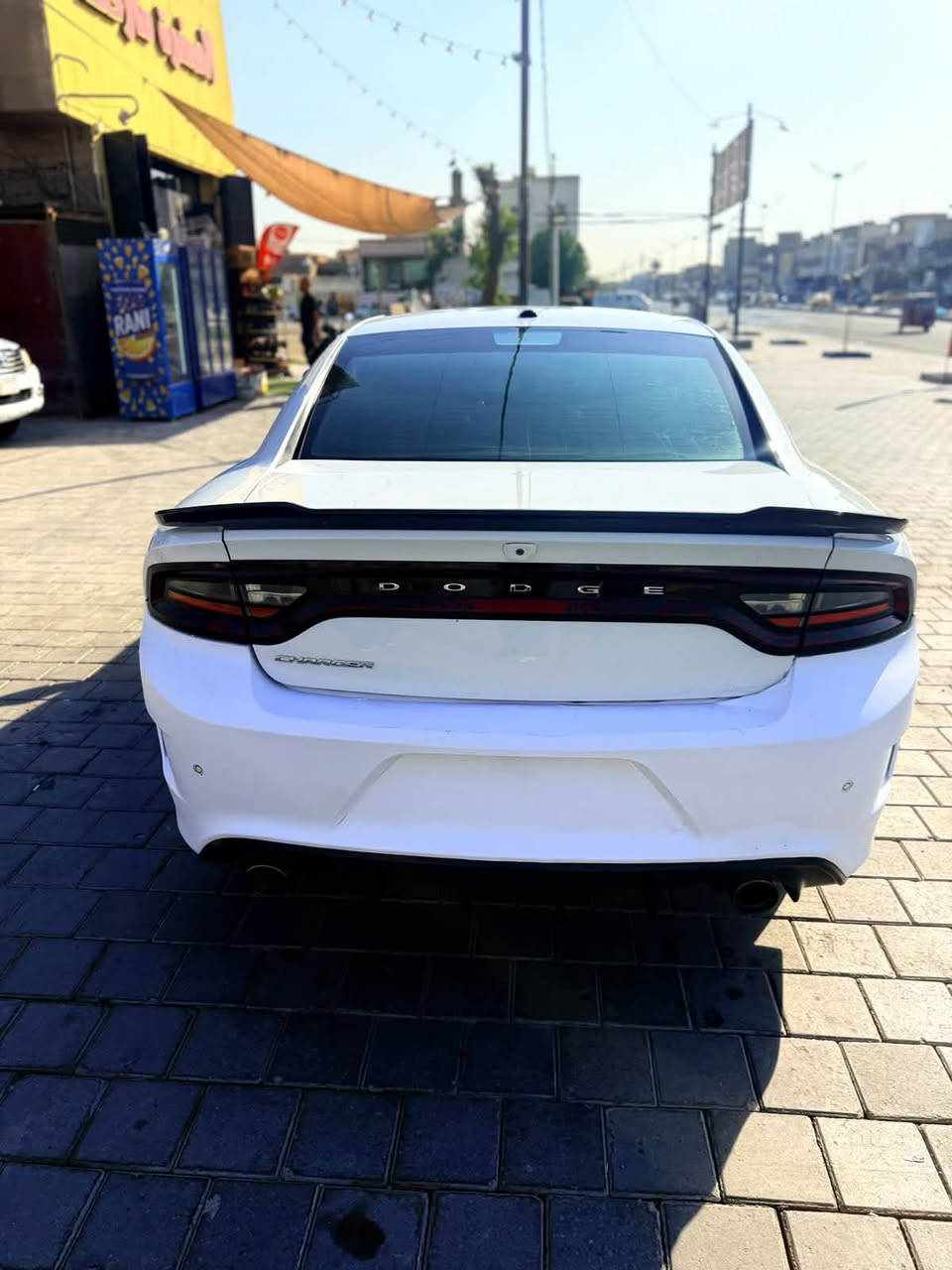 السلام عليكم عندي جارجر للبيع.    موديل ٢٠١٨ السونار موجود بل صفحه وسياره جاهزه سنويا ب اسمي تحويل مباشر سياره ما مفتوح بيها اي قطعه رقم بغداد 
‏العنوان بغداد مدينة الصدر  ￼السعر 185 وبيها مجال
رقم الهاتف***********
