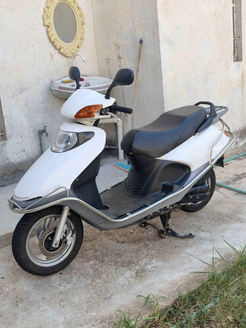 سبيسي ماليزي اخذته 2025 على ايدي مكينه كفاله دراجه حلوه نضيفه ***********
