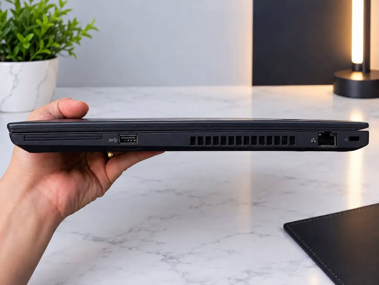 ThinkPad P15s • i7 الجيل ١١ • كرت T500 ٤ جيجا