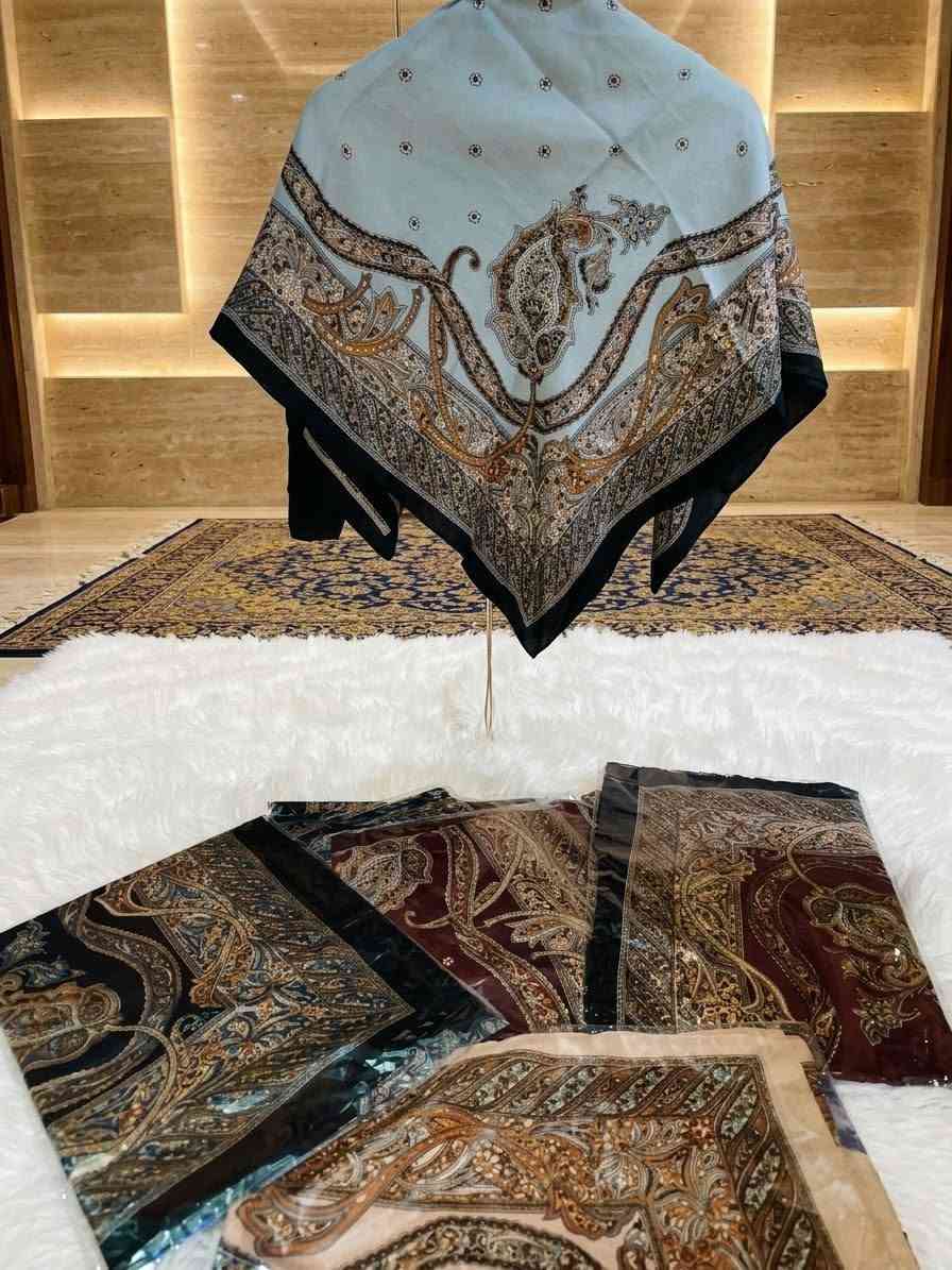 اللهم صل على محمد وال محمد توفر عدنه. ربطات قطني البيع جمله توصيل موجود الي يريد يرسلنه ***********
