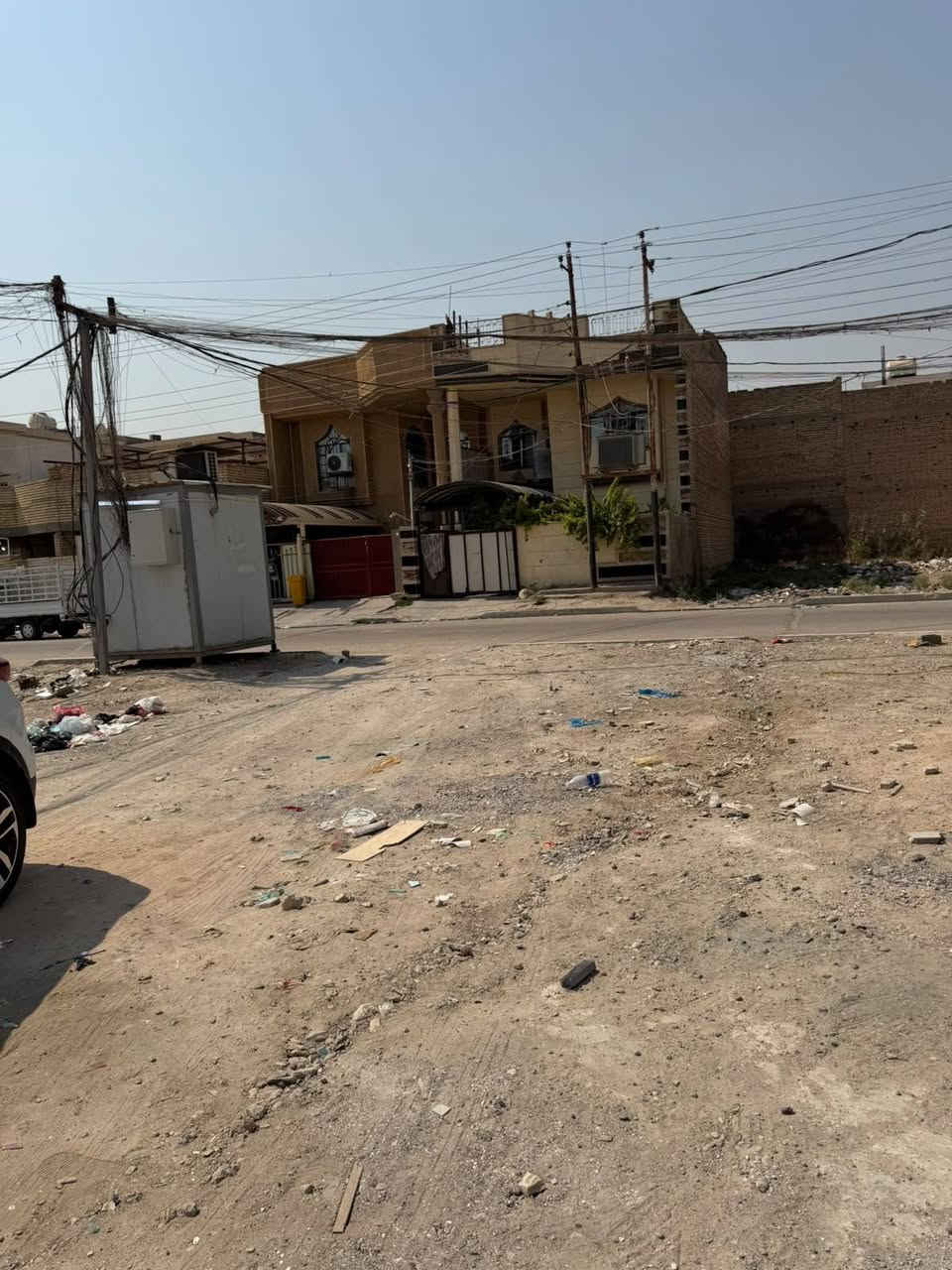 ◀️مشتملات للبيع مساحه المشتمل الواحد ٥٠متر
◀️يحتوي كل مشتمل على ثلاث غرف نوم ومطبخ واستقبال وحمامين
◀️بناء 2026 ابواب وشبابيك المنيوم
◀️منضومه dpr جاهزه الربط كامرات تسيس سبالت جاهز

◀️مقابيل المشتملات ساحه تشجير ويطل على شارع ١٥ متر
 
◀️طابو صرف  بناء وسند منفصل للاستفسار اكثر اتصل على
***********
***********
الشمري للعقار 
ابو صالح للعقار
