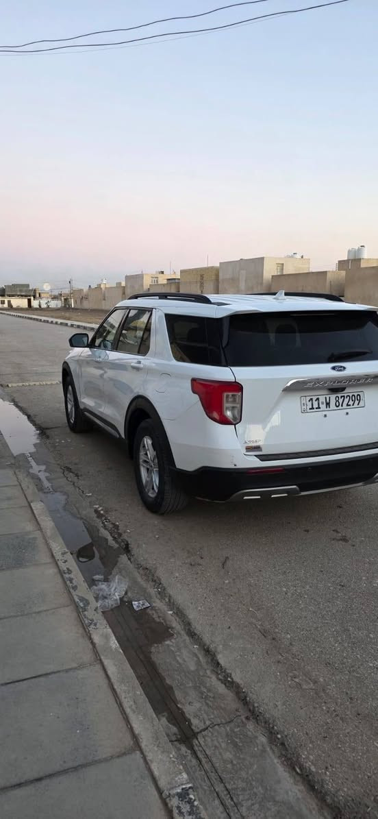 السلام عليكم 

 للبيع أو المراوس جاجرر أوباما فقط 

فورد اكسبلور موديل 2020 فئة XLT

السيارة داخله بدون ضربه و صارت ضربتها هنا بالعراق جاملغين و باب عكس السايق و بارد بالجاملغ الخلفي 

فول مواصفات عدا الفتحه 

محرك 2٫3 تيربو 300 حصان 

ماشية 153 الف 

مواصفات سيارة معروفة 

السيارة رقمها بغداد بأسمي 

مكان السيارة ذي قار 

السعر 183 وبيها مجال بسيط 

للتواصل:
رقم الموبايل ***********
متواجد فقط واتساب
