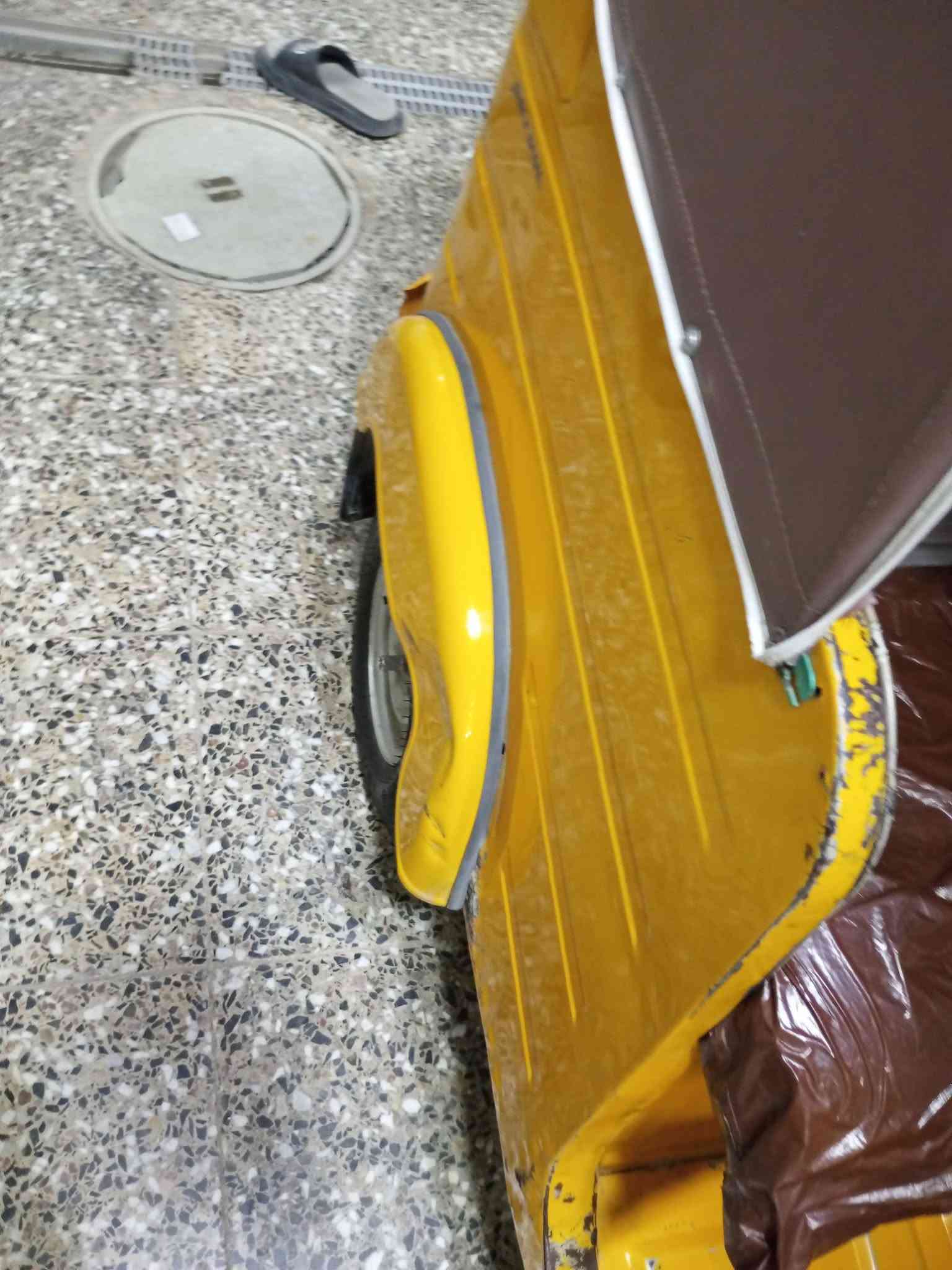 سلام عليكم تكتك للبيع مديل 2019شهر ال4تكتك مامعمره ابد بيهه بلغد بارد 3صابع تكتك نضيفه محرك مجفت بس مامشروك ابد مكان الحسينيه الراشديه ***********
