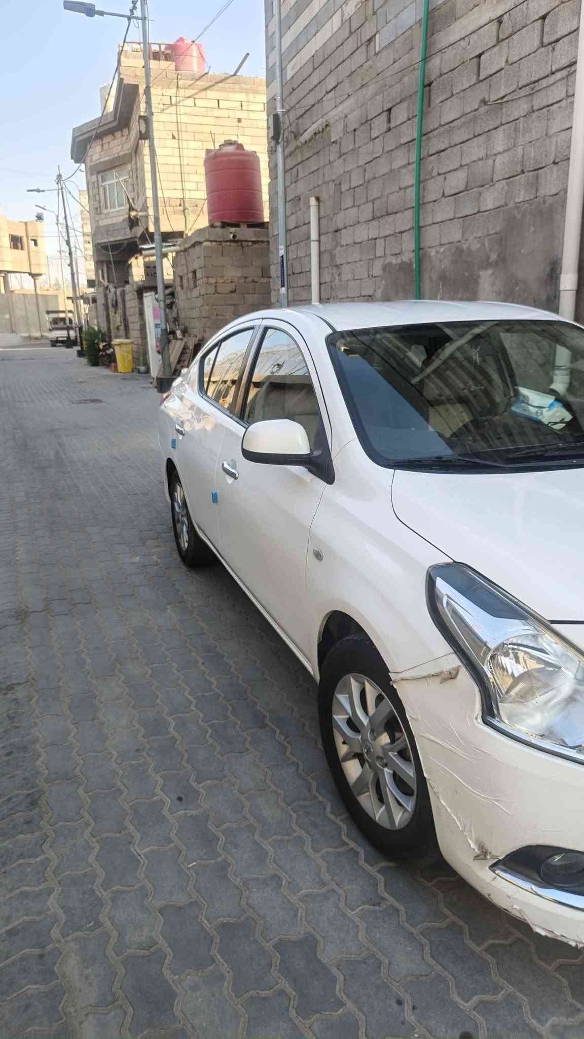 سيارة نيسان سني هندي فول مواصفات تبريد قطعتين جام كهربائي بليته زرگه سياره نظيفه وتعبان عليها 
بصره براضعيه هاتف***********
*********** Singapore
