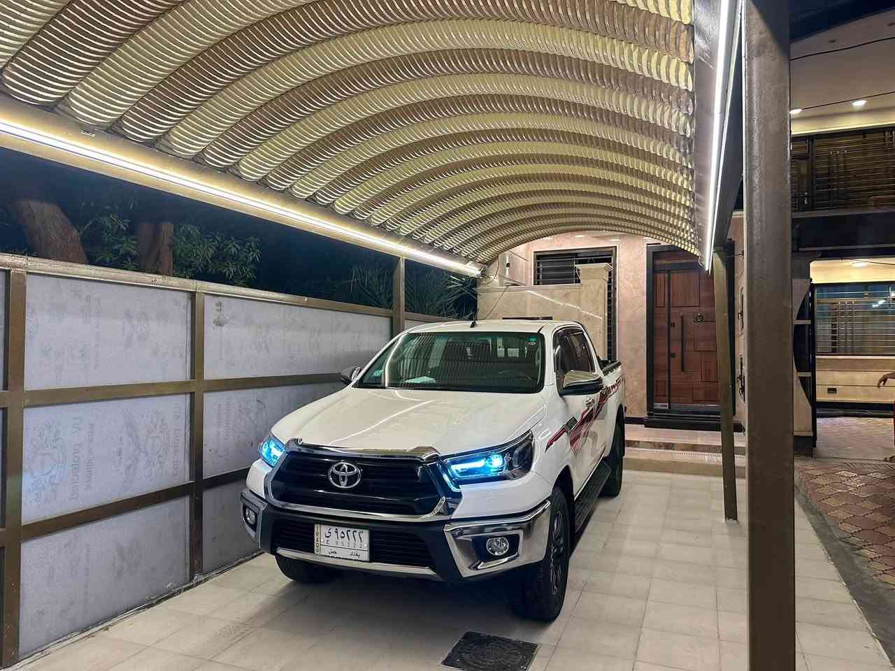 سلام عليكم بيكم تيوتا هايلوكس فور ويل شركه ساز فول موصفات ام شاحن مديل ٢٣ بغداد بسمي من هيه زيرو مكفوله كفاله عامه من الرصعه وشخط بيهه اصبعين رصعه بل جاملغ المامي مسحوبه بي بي ارسعره ٣٣٠ ورقه مكانه بغداد السيديه ***********
