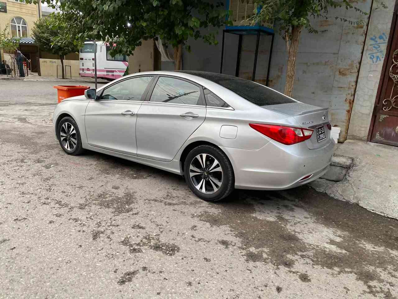 سوناتا • ٢٠١٣ • غاز وبنزين
