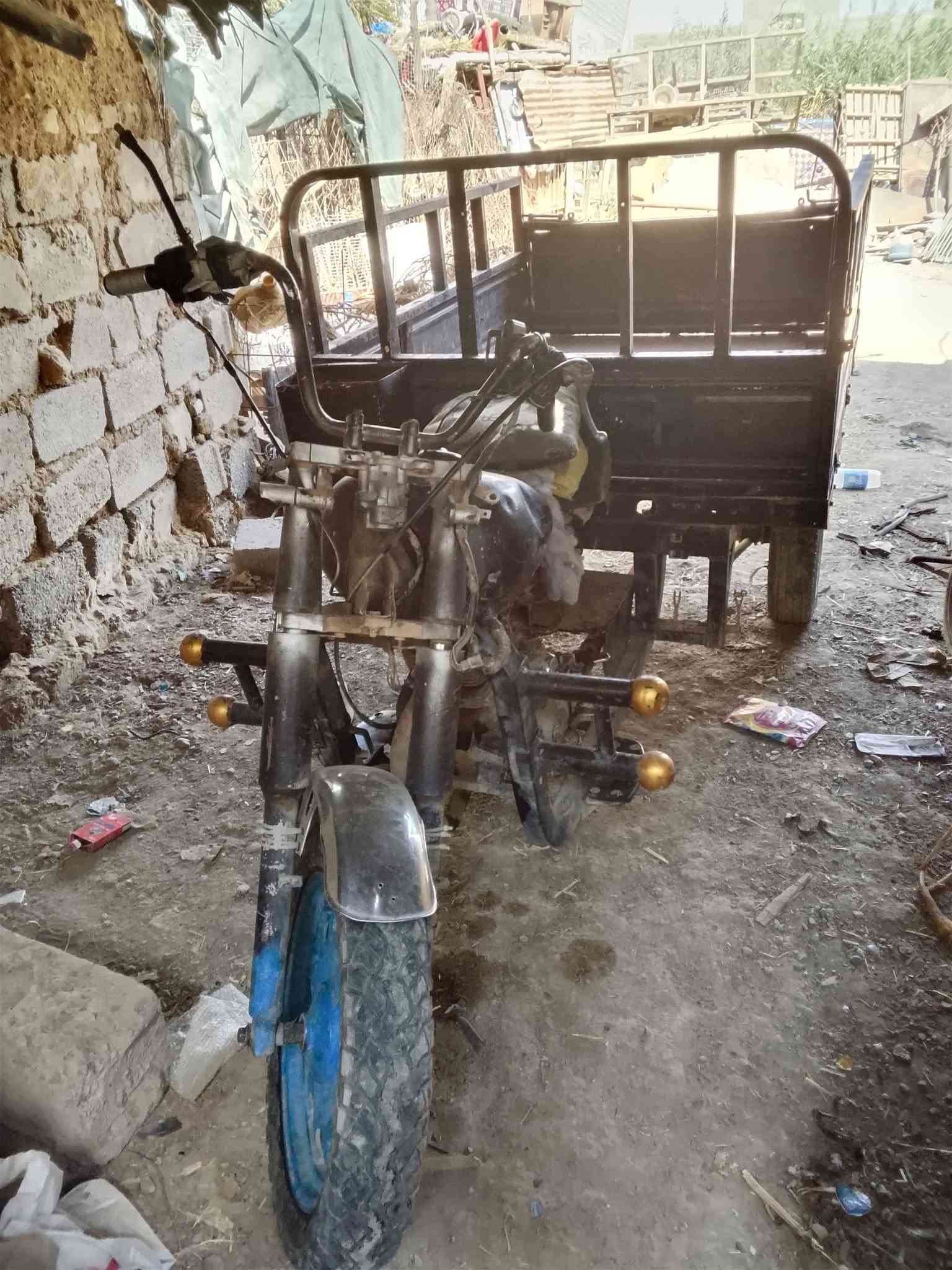 ستوته لبيع شقاله خير من الله هندر واحد شاصي ركبه مكفولات بدون أوراق اكفلك سرقه وعشايرتخم تاير جديد السعر 500 مكاني بعقوبة ممتواجد خاص ***********
