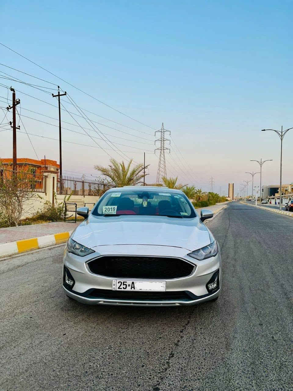 السلام عليكم…الحلال للبيع
 بسعر 109$ورقه اعتذر عن الاقساط 
فورد فيوجن 2019 SE ايكو بوست امريكي فووول 1/1
 لون رصاصي سلڤري مميز جداً  
كير اوتوماتيك  بوصله بدون عيب
محرك 2000 تنفس طبيعي 4سلندر المرغوب بدون فتح بدون عيب (يعني مو تيربو )
❇️مواصفات فوول 1/1 للاخير❇️
بصمه تشغيل وابواب وصندوق
فتحه سقف زجاج 
رادار امامي وكامره 
رادار جانبي 
نظام سبورت S 
دبل كزوز 
شفتات ستيرن كير رياضي
داخل اسود ملكي جلد
كشن السايق والراكب كهرباء 
قطعتين تبريد
شاشه كار بلي حجم كبير وكامره دواره
كروس سرعه
تحكم ستيرن 
عداد ديجتل ودبل شاشه عرض اعطال
بلوجكترات 
حساسات خلفيه
بك لايت ليد
لايت عدسه زينون بلادي 
ويل كب 18 كروم بلادي
تبريد ثلج 
وبعد بيها هوايه مواصفات …. 

🔴سياره جاهزه من كلشي تشغل وتطلع 
السياره بيها صبغ جاملغ السكن  ونص الباب ملاون كلير فقط بدون اي دواخل بدون تبديل شرط السونار

رقم 25 انكليزي الجديد / تحويل بنفس اليوم 
السعر 109$ ورقه وبيها مجال بسيط
🔺مكاني تكريت القادسيه
***********
***********
