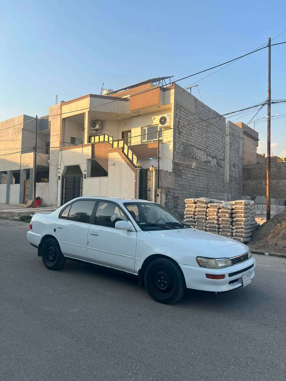 السلام عليكم كورولا 1991
بيها جاملغ اليمين تبديل 
رقم نينوى شرط التحويل
كير محرك شرط 
تبريد ثلج❄️
بردة جام خلفي بلادي 
سيارة وضع شركه 
ماتصرف عليها دينار 
طخم جديد 
كشنات وضع شركه 
السعر 53وبيها مجال بسيط
العنوان موصل حي الزهور 
للاستفسارر اتصل 
***********
