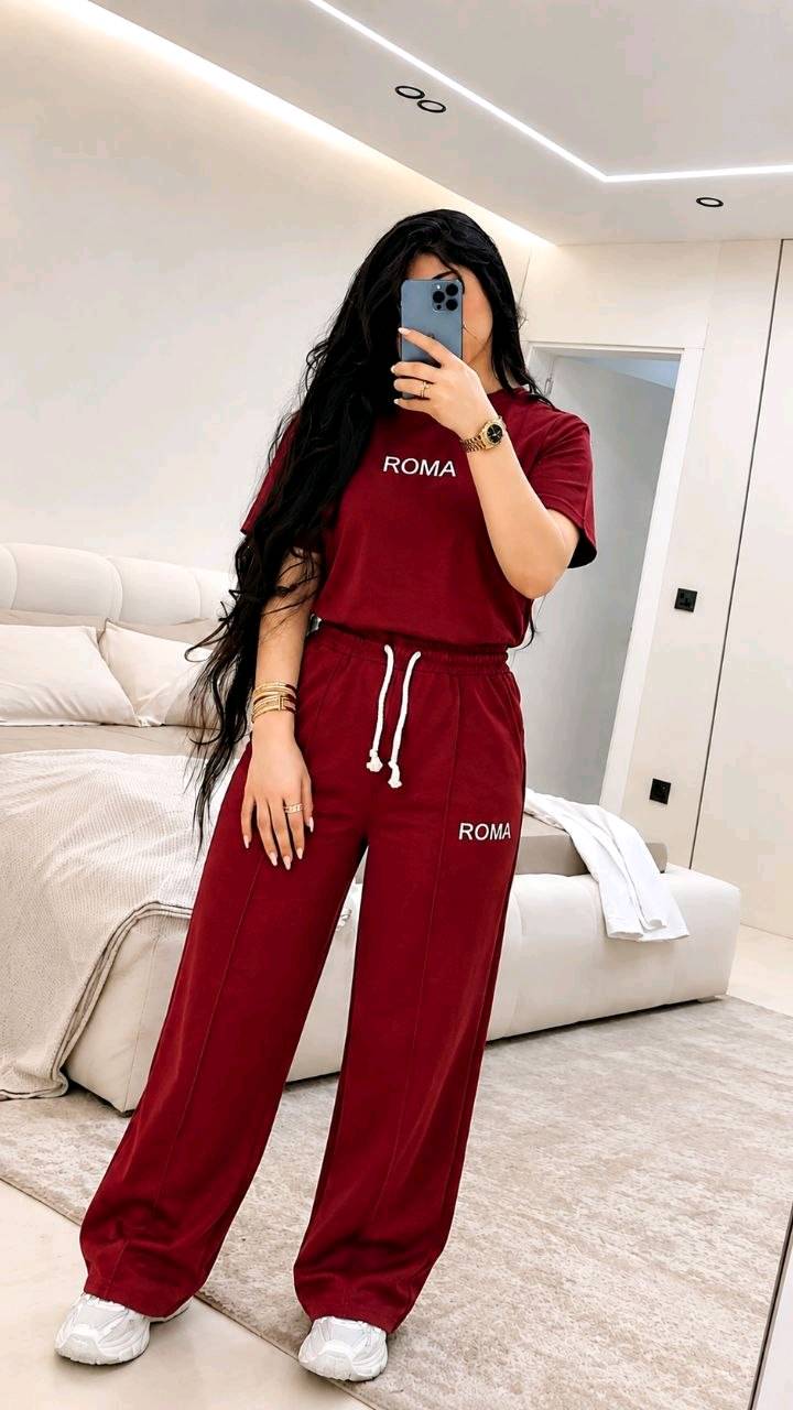 🇮🇶🔥 الجودة عنواننا دائماً 🔥🇮🇶  
✨ تراك نسائي بناتي 2 قطع سادة — قمة الأناقة والراحة 😍 لوك ناعم وعصري وتفاصيل أنيقة تضيف لمسة أنوثة جذابة بكل تفاصيله 💕

🔹 نوع القماش:
قطن بوليستر تركي + قطن، مريح، وخفيف على الجسم
✨فصال مرتب وجودة عالية عالفحص✔️
القياسات :-✨  يلبس من وزن 50 الى 75 كيلو ✔️ 
السعر 15 آلف 🔥🔥 
🚘يوجد خدمة توصيل لجميع محافظات العراق ٤ الاف🚘