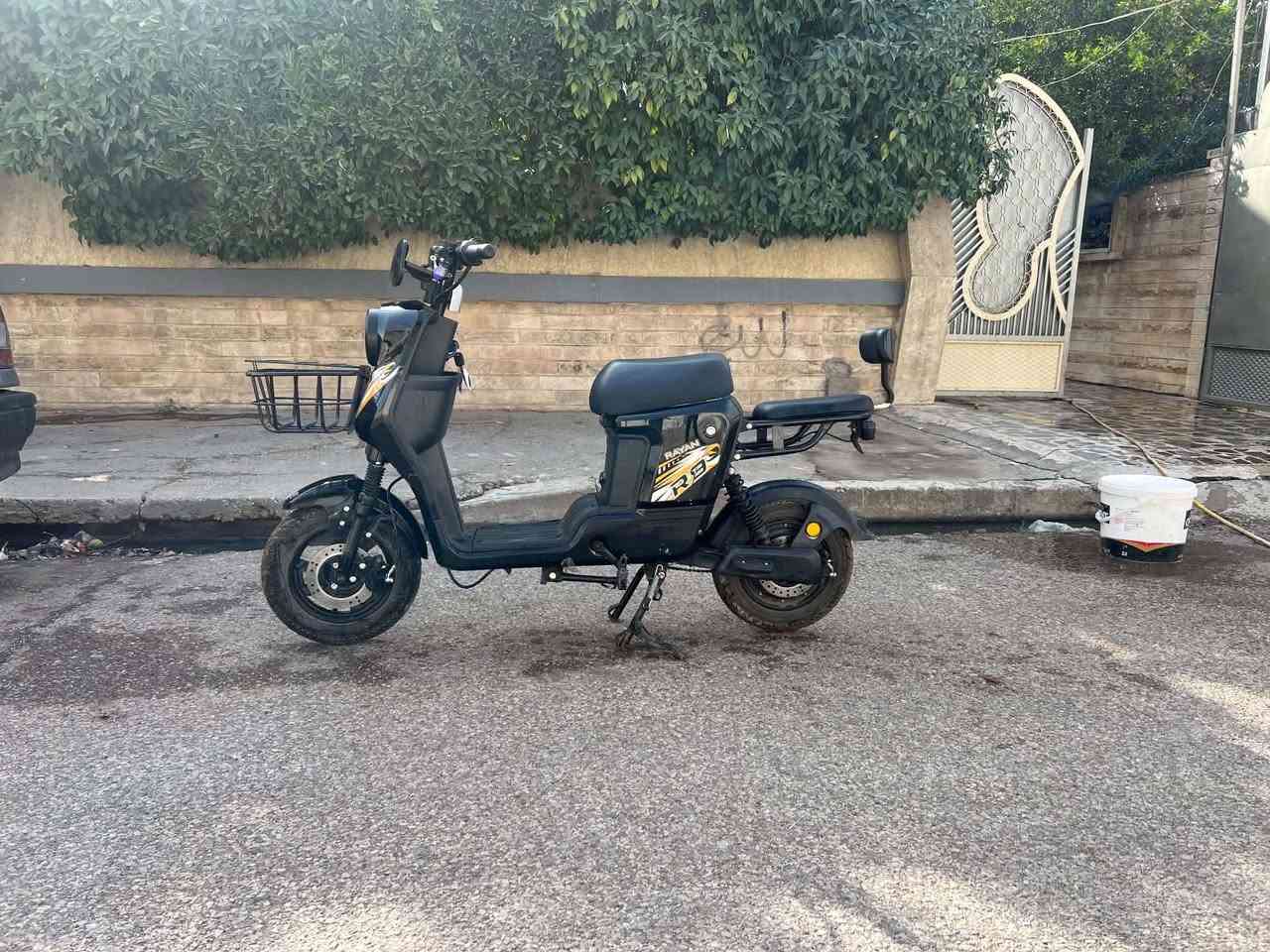 R9 • ٥ بطاريات • موصل جانب الايسر