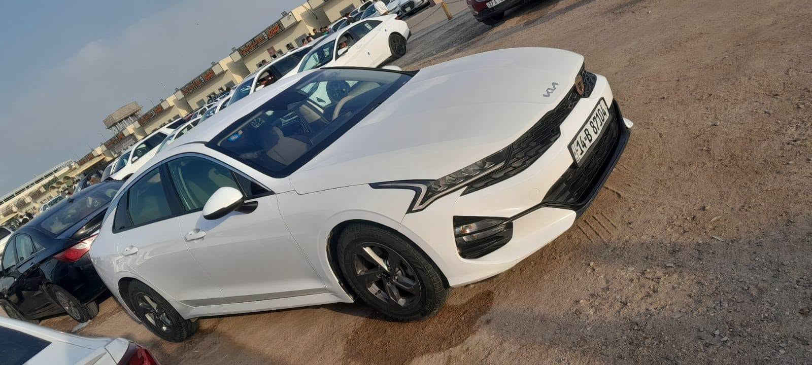 للبيع مباشر مع راعيها 
هاتف اتصال وواتساب
***********
تحويل ثاني يوم وباسم راعيها مباشر 
سياره كي فايف موديل 22 وارد امريكي مواصفات اعتيادية
الكير والمحرك كفالة
تفدفأة وتبريد شغالات تحكم ستيرن جهتين كاميرا دوارة مع الستيرن رادار امامي سيارة حادث بيه بجم امريكي
جاملغات ٢ صبغ والبنيد مبدل
العنوان / البصرة . ابي الخصيب . ام النعاج
السعر / 155 ورقة وبيها مجال
