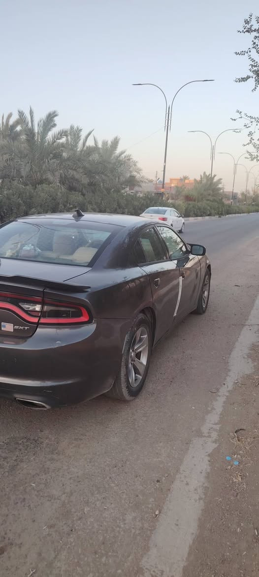 سلام عليكم
دوج جارجر ٢٠١٦
رقم بغداد مميز شرط التحويل 
١٤٨ أو بيهه مجال كلش قليل 
لغد شاصي كفاله 
مبدل بيهه جاملغ امامي فقط
سونار  موجود 
الاستفسار اتصل
***********
