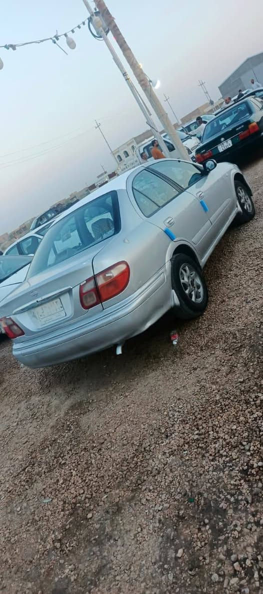 سلام عليكم
نيسان سني للبيع 
موديل 2000 
محرك اسود 
كير اوتوماتيك 
جاهزه سياره 
بيها كم قطعه صبغ ابيع حزام 
سعر 58 وبيها مجال 
عنواني الرمادي 
ه‍ـ ***********
