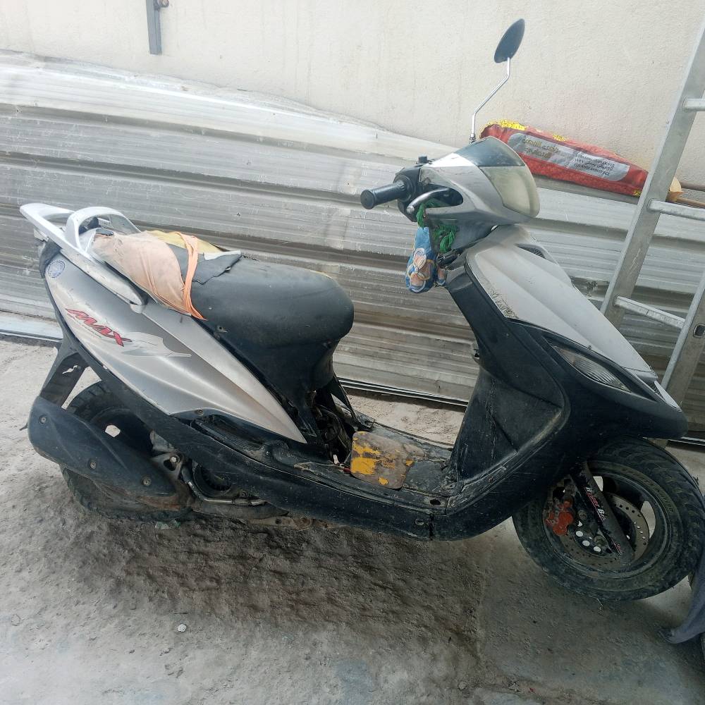 دراجه لبيع نوع ماكس ثعلب محور المحرك فراشه مفتوح مره واحده دراجه حلوه ما بيها شي بس ريدلها كلبريده وتاير خلفي هيه تشتغل بس تأخر بتشغل عنوان بصره ابو خصيب جيكور كوت بازل 
متواجد واساب ***********