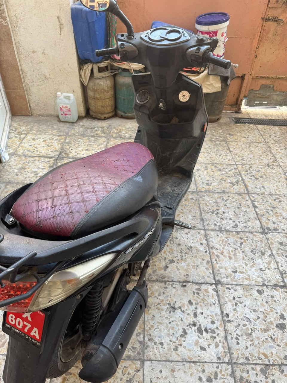 السلام عليكم
سكنس فحل نوزل خطين طلاعات  

نكره سلف باي وكت  كهرباىيات كلها شغاله  

دبل إشاره   اشاير يمنه ويسره لايت عالي وناصي 

ترابها وين ماتريد.  مبدل ولفات  

اول مااشغل يطلع منها دخان خفيف بره شويه يكطع  

سعرها 675.  بيها مجال بسيط 

مكاني بغداد  الحريه  

اتصال أو مراسله وات ساب  وخاص موجود 

رقمي.  ***********
