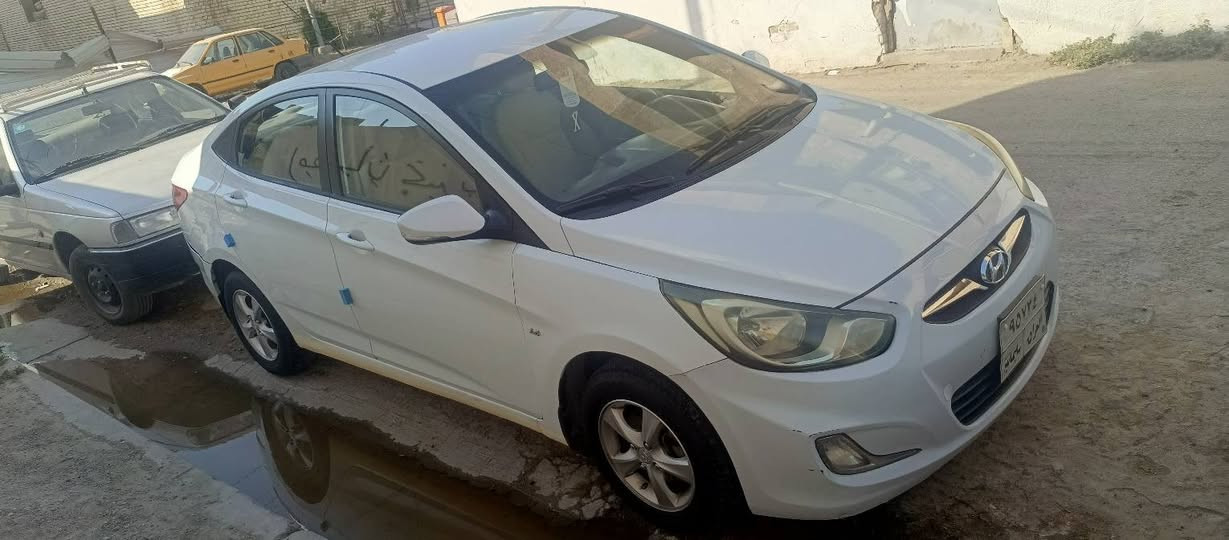 للبيع اكسنت موديل ١١ رقم سليمانية سيارة بلادية بدون صبغ مكينة ١٦٠٠ دوش السعر ٨٧ و بيهة مجال قليل مكاني بغداد الكرخ للاتصال ***********
