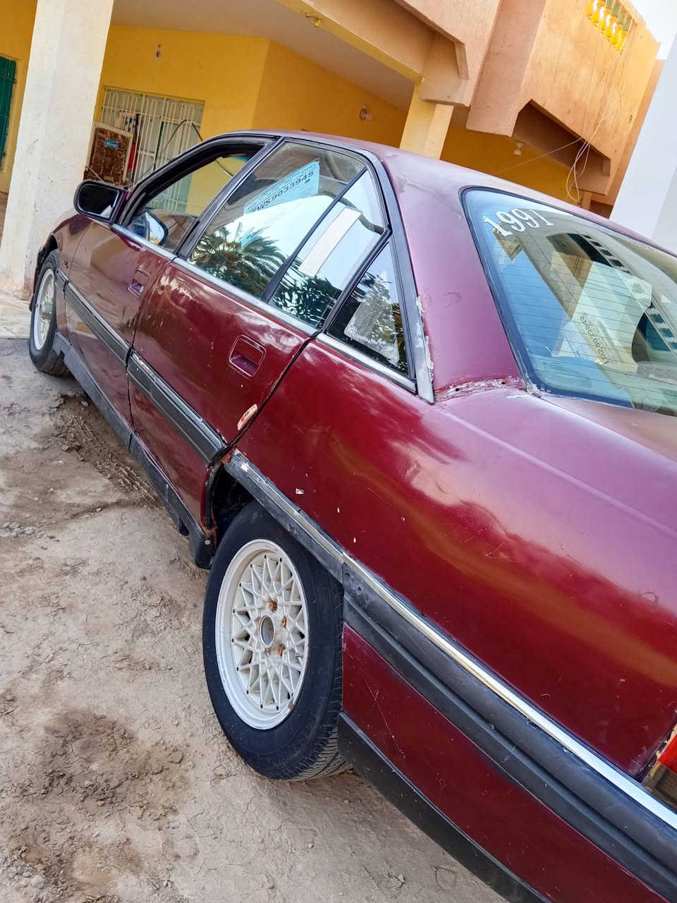 السلام عليكم من رخصه الادمن اوميكا للبيع موديل 1991 السعر 21 بيها مجال المكان الرمادي جويبه الاستفسار علا الرقم  ***********
