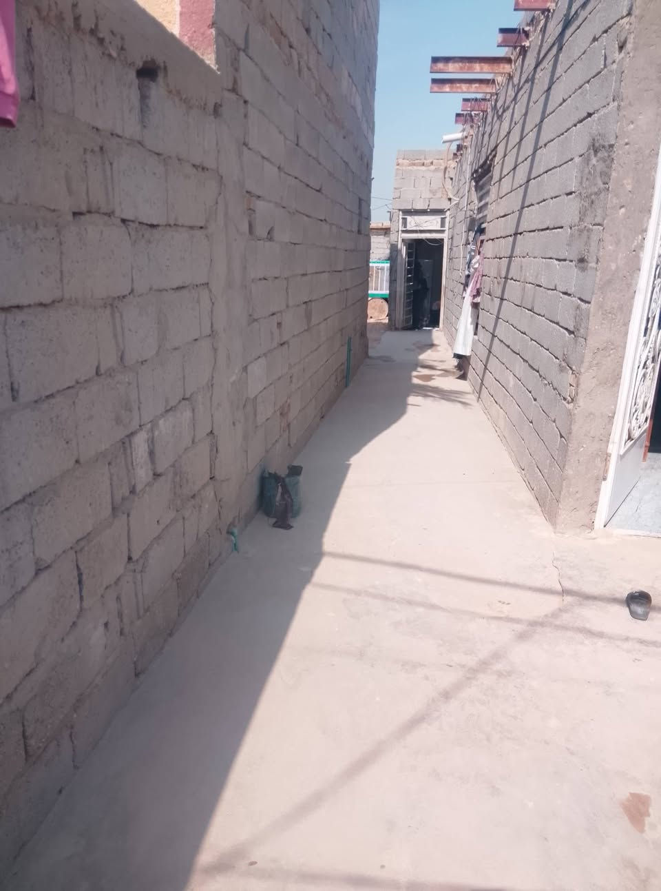 الحيدريه حي القاسم • ٣٠٠م • تبني بيتين
