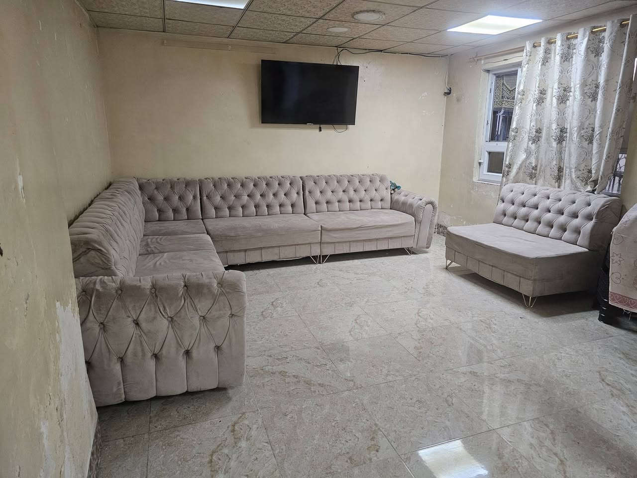 تخم للبيع الشراي يتصل على هل رقم  ***********
