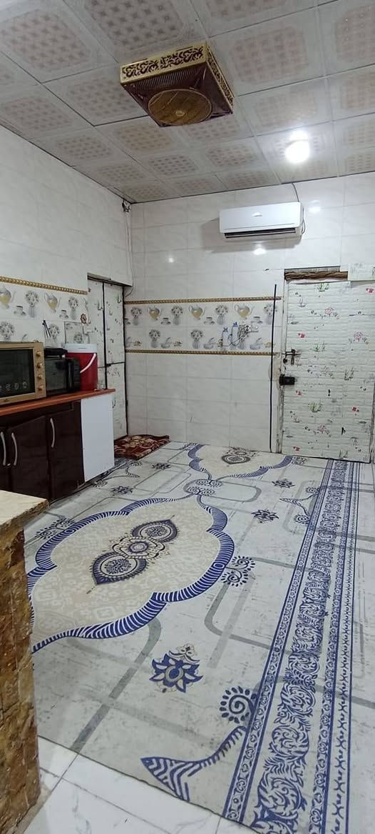السلام عليكم 

 دار للبيع  مساحه 100 طابقين

 يحتوي على 3غرف وصاله ومطبخ وصحيات

طابو زراعي عراقي 

بناء حديث كونكريت وبيت جاهز من كلشي

ابي الخصيب محيله الوسطي

السعر ب57 وبي مجال

***********
