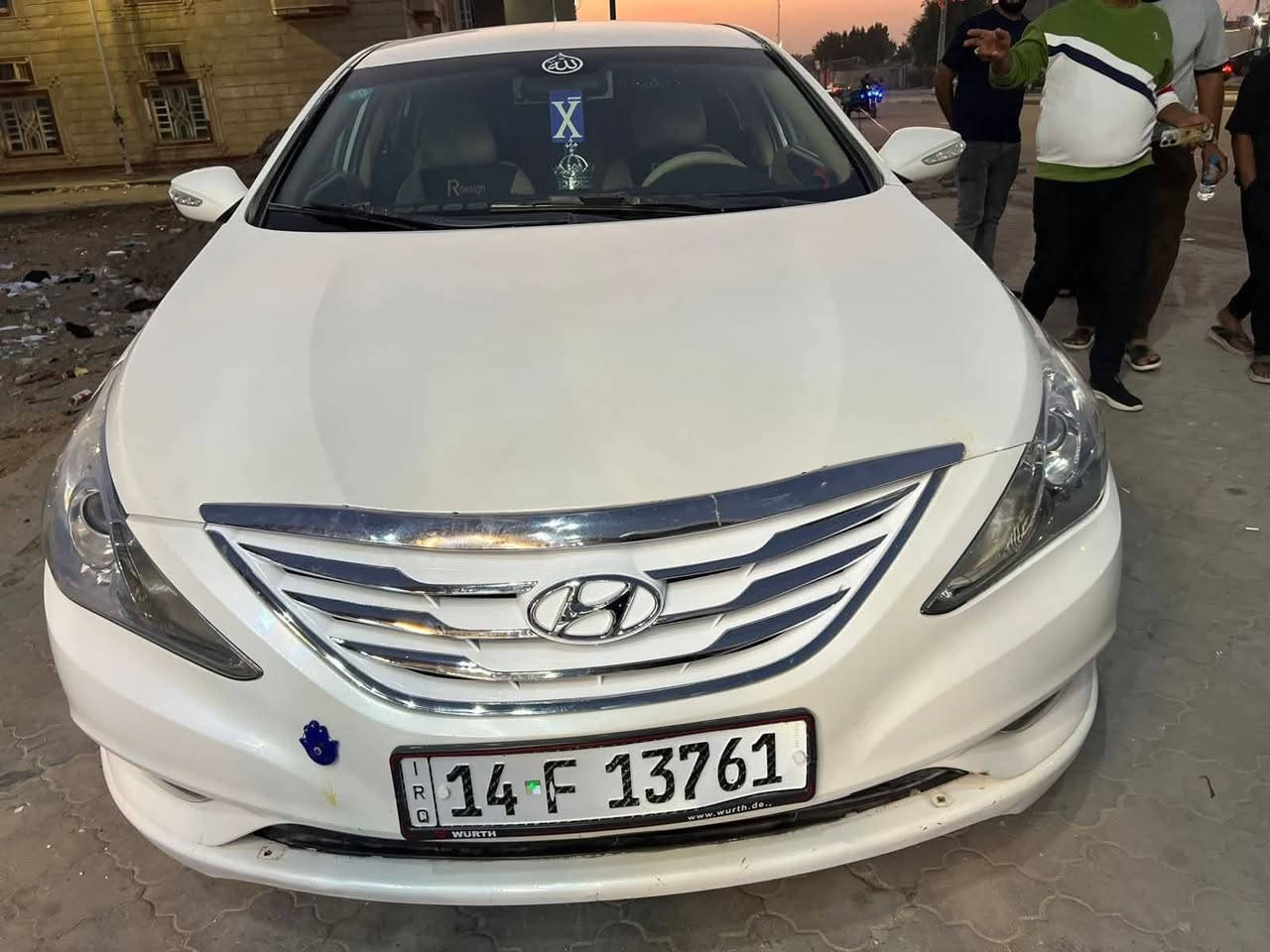 السلام عليكم
سوناتا خليجي موديل ٢٠١٠

مصبوغه عام جماليه 

مدكر امامي جهة السايق مبدل فقط 

بدون معجون بدون ضرر داخلي رقم بصره باسمي سنويه جديده ل٢٠٣١

مكينه وكير جديده هسه شادهن 

منضومه تبريد جديده 
حداديه حلوه مرتبه

سيارة مال بيت مرتبه 

مكانها بصره كرمه علي 

سعرها ٩٥ وبيه مجال

رقم الهات ***********
