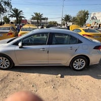 كورلا ياباني اصلي ساز  بانزين موديل ٢٠٢٢ السياره فول باسمي  السياره بغ...