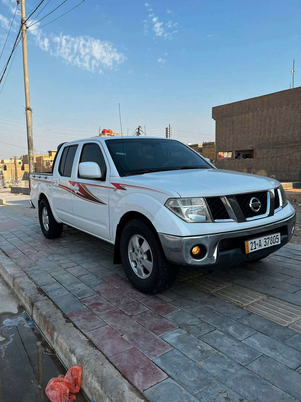 نيسان نيفاره للبيع رقم سليمانه بسمي تحويل ثاني يوم موديل ٢٠٠٩محرك بلادي كير ومكينه حداديه تخم تاير كله جديد منضومه تبريد جديده تبريد ثلج كفاله عامه بدون ضرر بيها بارد في الجاملغ خلف الصدر وبيها شبر بارد في الباب خلف السائق 
مكان السياره كربلاء طويريج
***********
