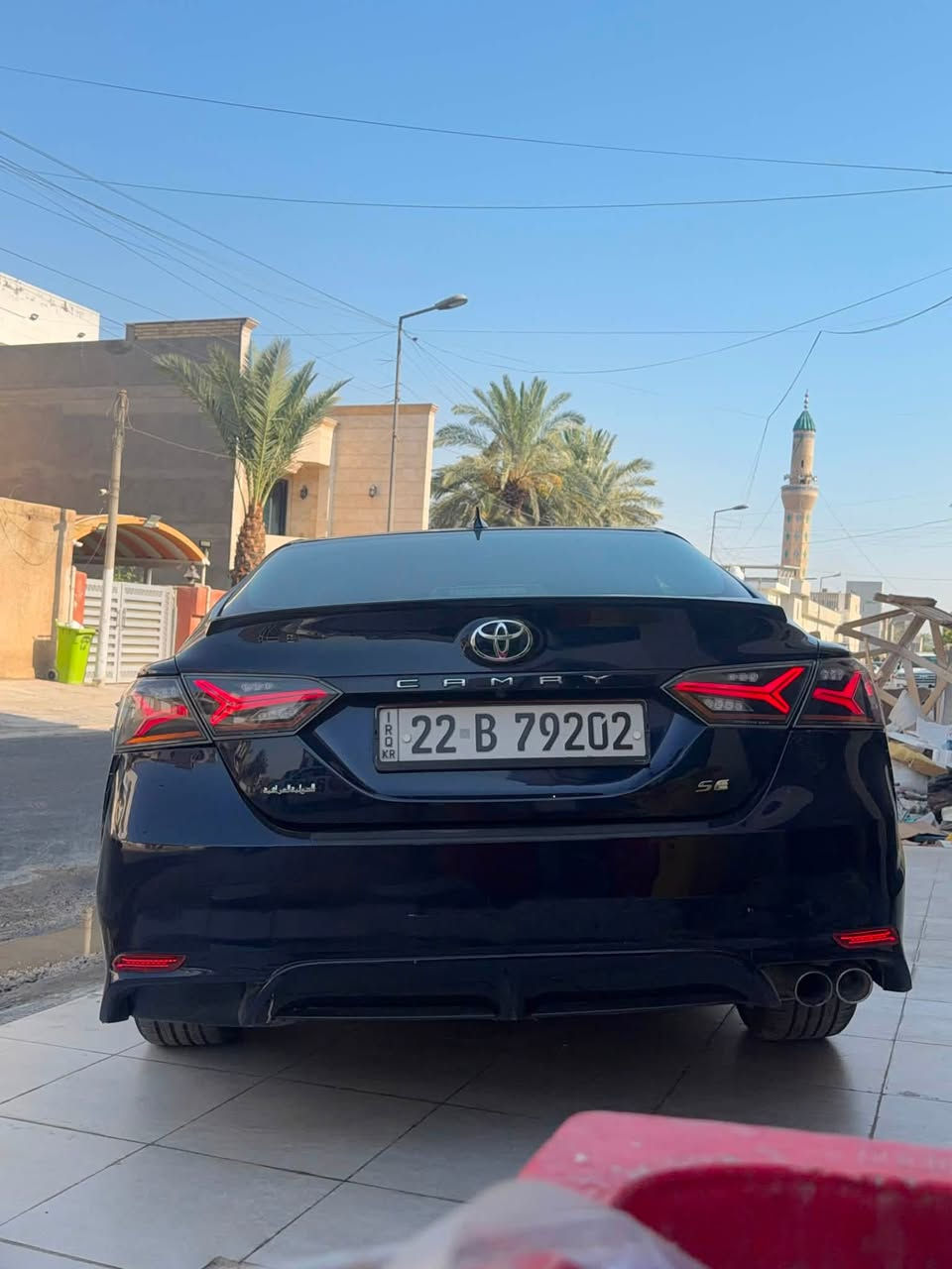 كامري
موديل 2021 
مواصفات se
داخل جلد ومخمل 
مكينه٢٥٠٠
كشن كهرباء
شفتات ستيرن 
كامره دواره 
لون نيلي 
حادثها حافة البنيد من امريكا 
و يمي صار 
وجاملغ خلفي بارد فقط بدون دواخل 
مكاني بغداد اليرموك الداخليه 
***********

السعر ١٥٨ وبيها مجال حك جيتك
