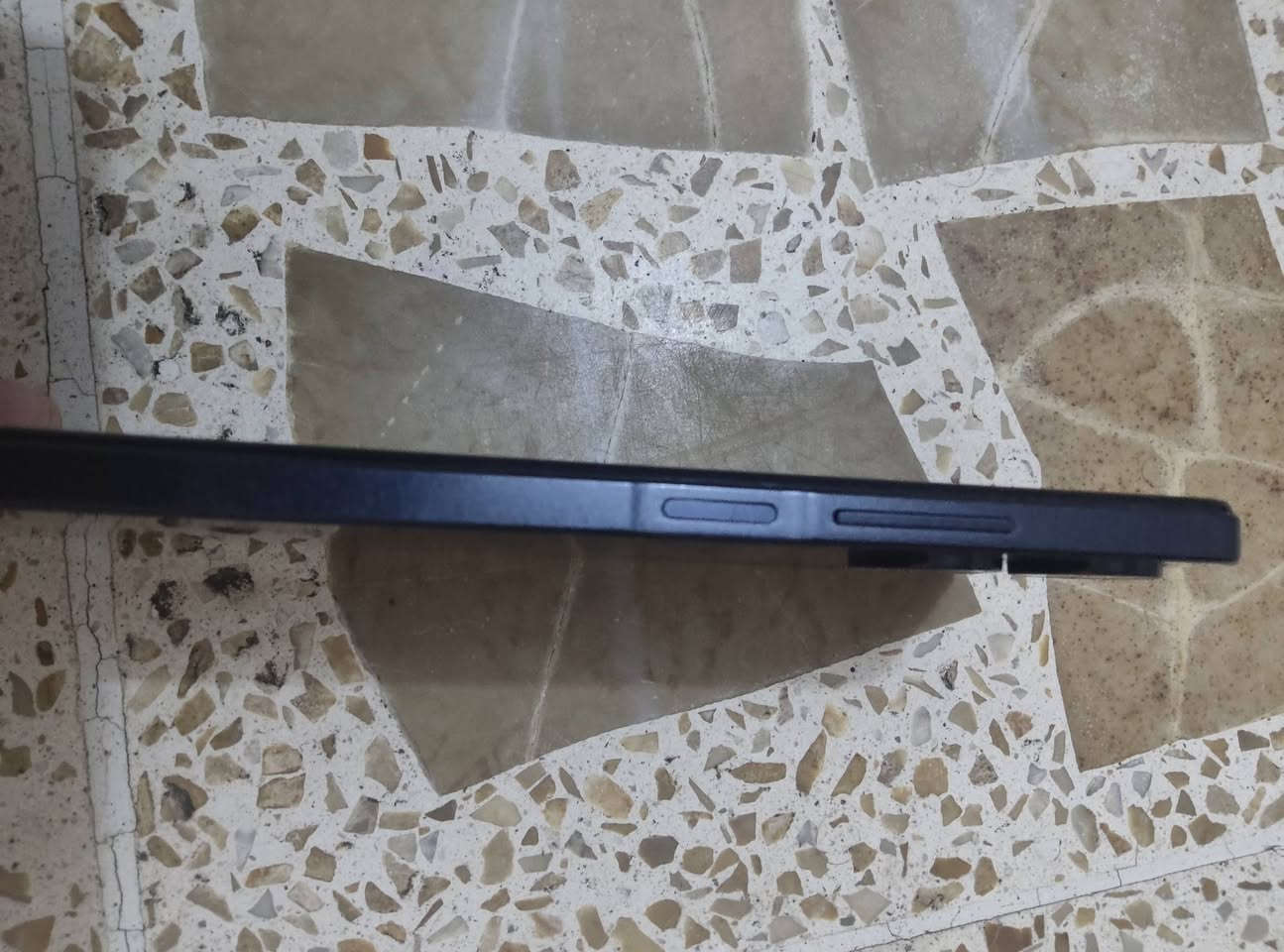 شاشة6.78 إنش IPS بدقة +HD ومعدل تحديث 90 هرتز. المعالج MediaTek Helio G88 والرام4 قيكا بايت والتخزين يا 128 قيكا بايت ويدعم كرت ميموري. الكاميرا الخلفية الأساسية50 ميگابكسل وياها عدسة مساعدة للعمق والأمامية8 ميگابكسل مع فلاش. البطارية 5000 ملي أمبير والشحن السلكي33 واط. يجي بنظام أندرويد13 مع واجهة XOS، يدعم شريحتين4G، بصمة جانبية مدمجة بزر التشغيل، فتح بالوجه، سماعات ستيريو ومدخل 3.5 مم. 
السعر 125 
الموقع بغداد
التواصل ***********
