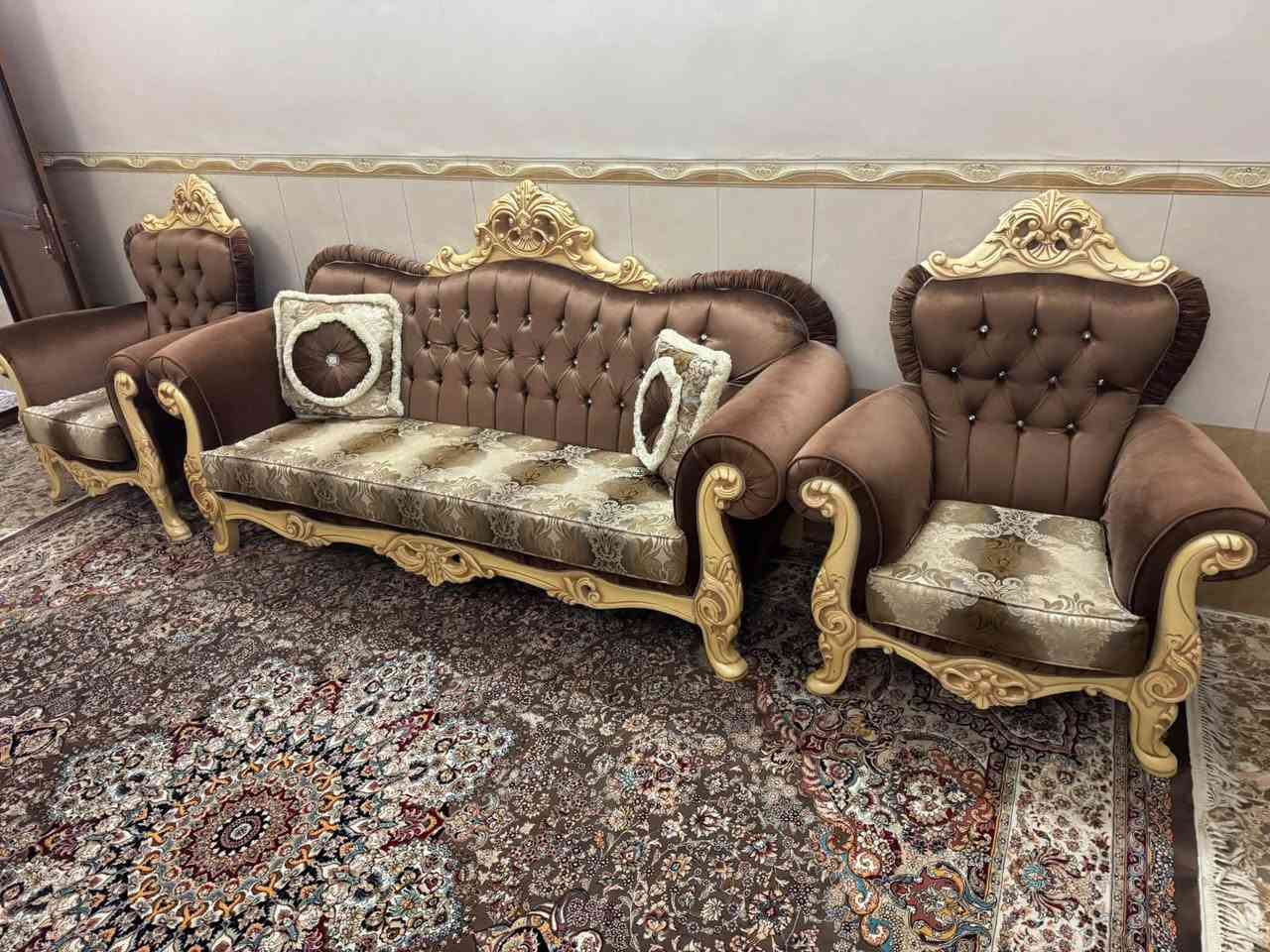قه نه فه ي توركي (10) نه فه ري شتيكي زور زور پاك
جوان بي عيب شتيكي تايبيت ناو نيشان كه لار ناو
مزاد خانه كونه كه پشت مكتب ليلا قاسم 
(پاشاي قه نه فه) هه ربه ريزيك ويستي تليفون به كات 
به م ژماريه (***********)
