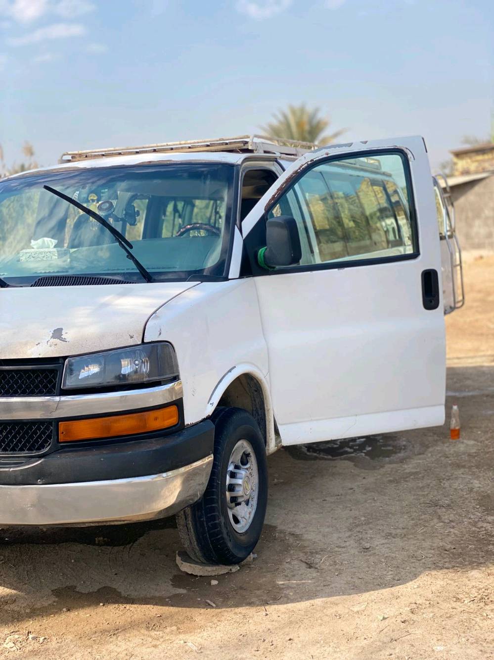 شوفرليت سفانه 2008للبيع 
مكينه 6100نضيف 
كير 1000نضيف 
باب سلايت 
جام سلايت 
رقم بغداد دولي 
سنويه بأسمي لل27 
ضفيره نص عمر 
حداديه نص عمر 
خطه بغداد موصل 
مصفره غرامات  
كشنات نضيفه 
تبريد شغال 
السعر 85وبيه مجال حك الجيه 
***********متواجد واتس 
السياره مكفوله من الضربه