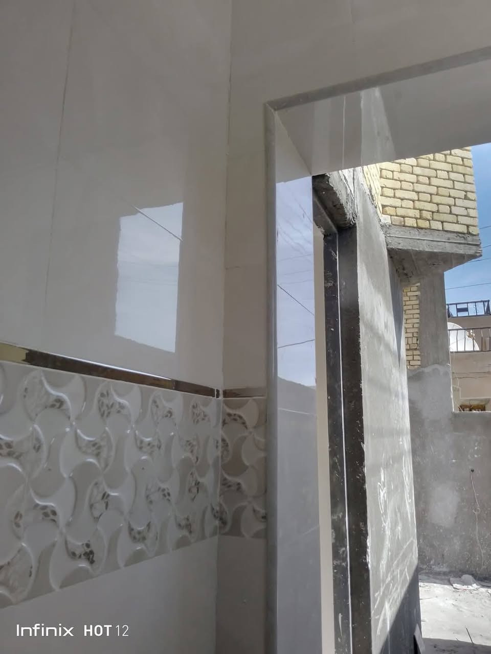 خلفه سيراميك متفرغ للعمل حاليا تطبيك ارضي وجداري باحدث الاجهزه سرعه في الانجاز ودقه في العمل للاستفسار الاتصال بالرقم *********** متوفر واتساب ناصرية, ذي قار
