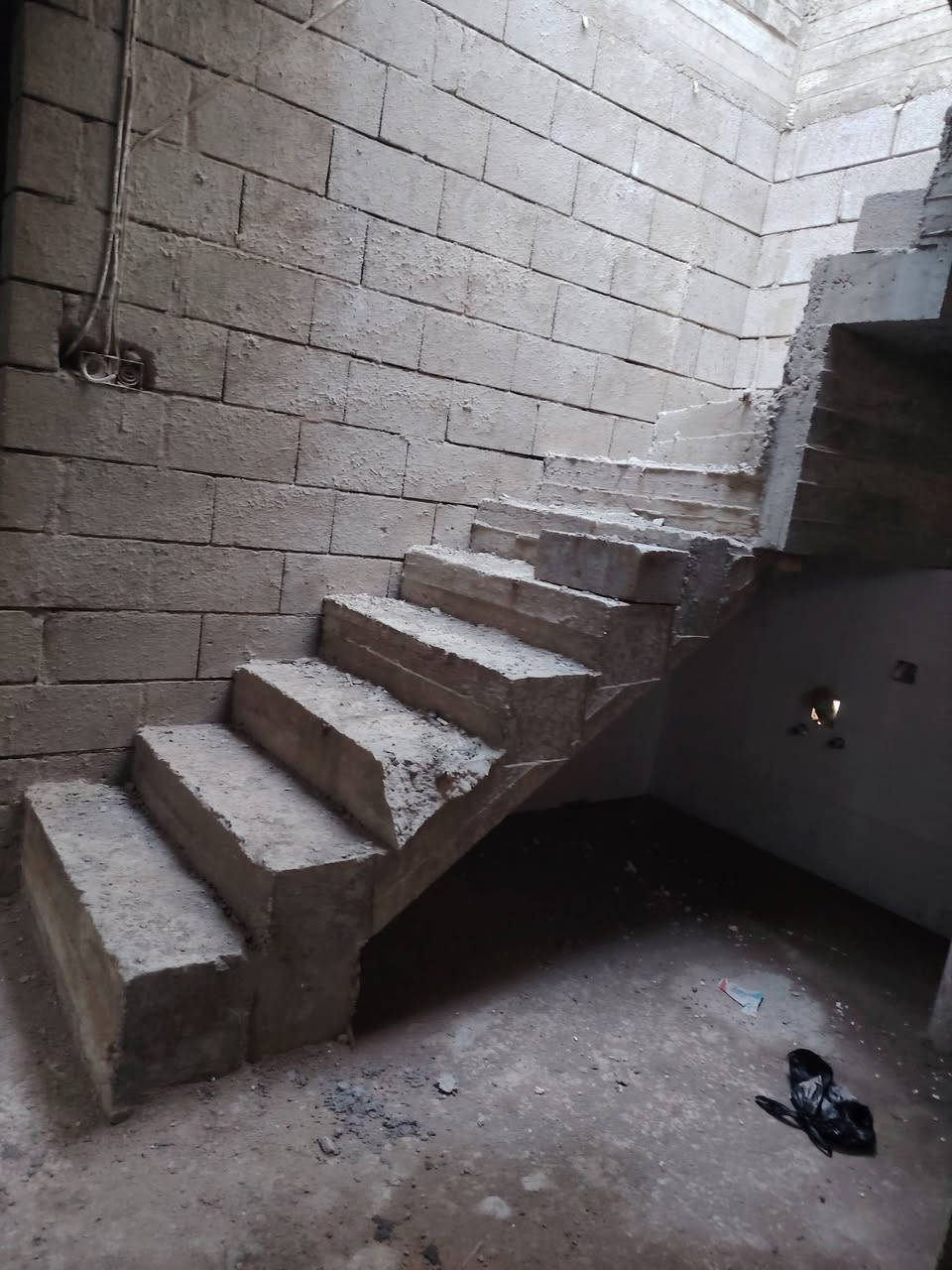 هيكل للبيع
120 متر جمعيه الكندي 
مقاطعه 27
طابقين 3غرف نوم 
موقع مميز وهادي 
اتجاه قبله 
خدمات ماء وكهرب وتبليط
مشتغل بي اساس رفت و
سيراميك صحيات وكهربائيات 
دكتات 
سعر مناسب 
لمعرفه السعر 
الإتصال 
للاستفسار 
***********
