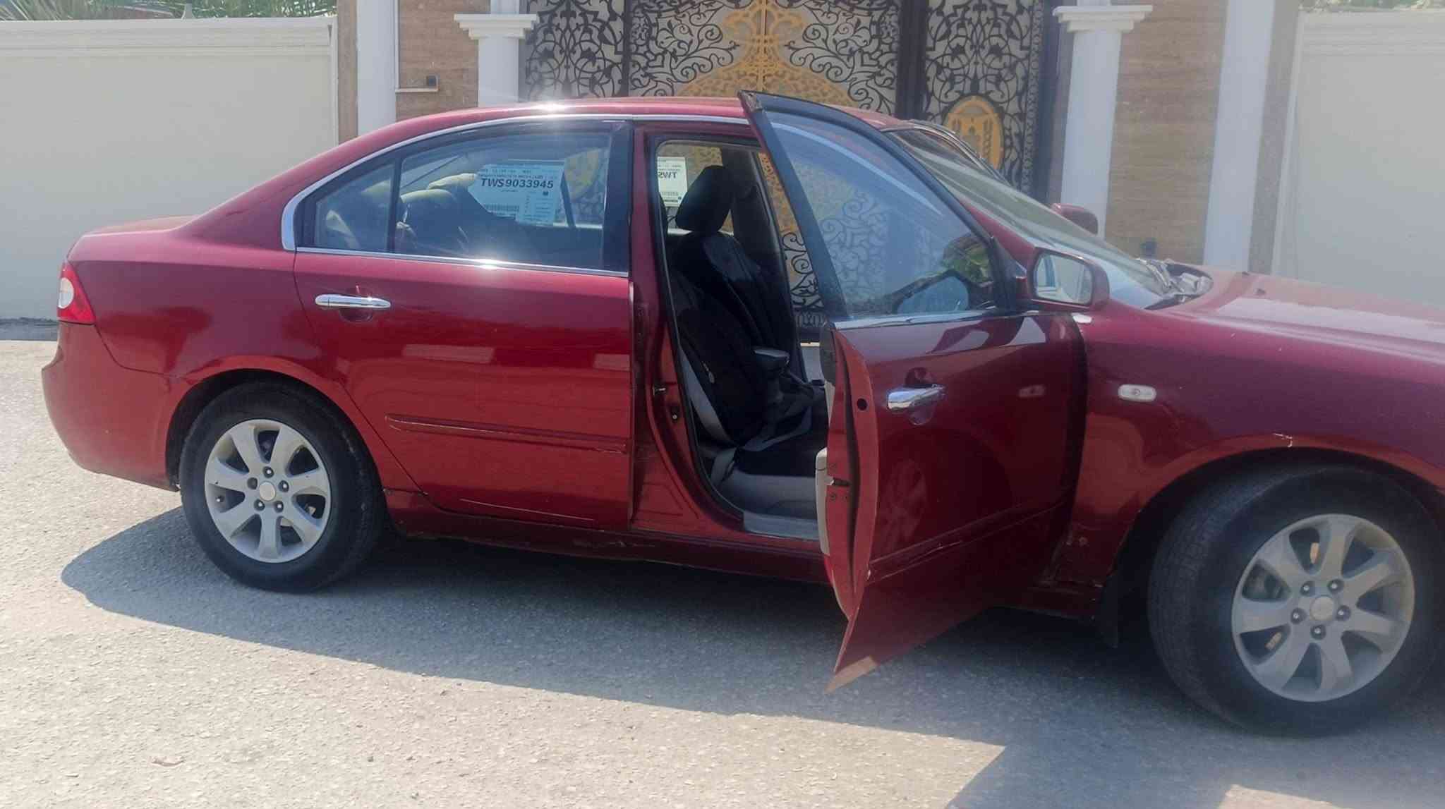 اوبتما 2008
خليجيه 
جاهزه فول عده الفتحه
محرك 2000 دوش مكفول من التبخير ول تنقيص 
كير مكفول 
120 ادك جرص
تحكمات ستيرن جهتين
حساسات خلفيه 
حداديه وتخم تاير جدد + تبريد ثلج 
دشبول قطعتين  
السياره حادث جاملغ امامي فقط بدون شاصي بدون داخل مصبوغ الجاملغ ول بنيد وملاول شي بسيط ويه الباب  يعني قطعتين ونص صبغ فقط 
السياره جاهزه وخير من الله 
معروضه اب 88 وبيهه مجال بسيط 
‏‪***********‬‏

