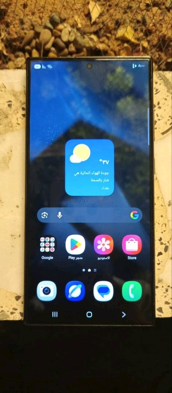 اس 24 الترا ٢٥٦ • ١٢ رام • اسود