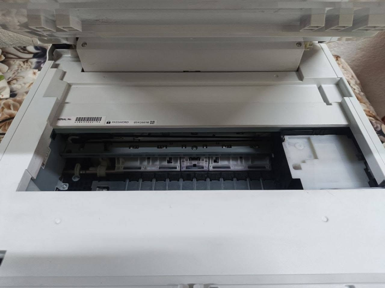 🖨 طابعة احترافية 4×1 مناسبة للمكاتب، الملازم والطباعة بكميات كبيرة.
✅ طباعة + نسخ + سكانر + فاكس
✅ طباعة ملونة وأسود
✅ سرعة تصل إلى 25 صفحة بالدقيقة
✅ طباعة وجهين تلقائية Duplex
✅ سكانر مع ADF
✅ Wi-Fi + USB + Ethernet
✅ أحبار منفصلة Black / Cyan / Magenta / Yellow
✅ جودة طباعة ممتازة وحبر Pigment مناسب للمستندات
📄 تدعم أحجام الورق من الأحجام الصغيرة إلى A4
📌 A6 – A5 – A4 وغيرها من الأحجام المدعومة.
💰 السعر: 500,000 دينار عراقي فقط 🔥
🔍 البيع فحص واستلام باليد:
تجي تفحص الطابعة بنفسك، وإذا ناسبتك تاخذها مباشرة.
❌ ماكو توصيل
📱 للاستفسار والتواصل واتساب:
***********
🔥 فرصة مناسبة للي يريد طابعة قوية للشغل والطباعة بكميات عالية.
