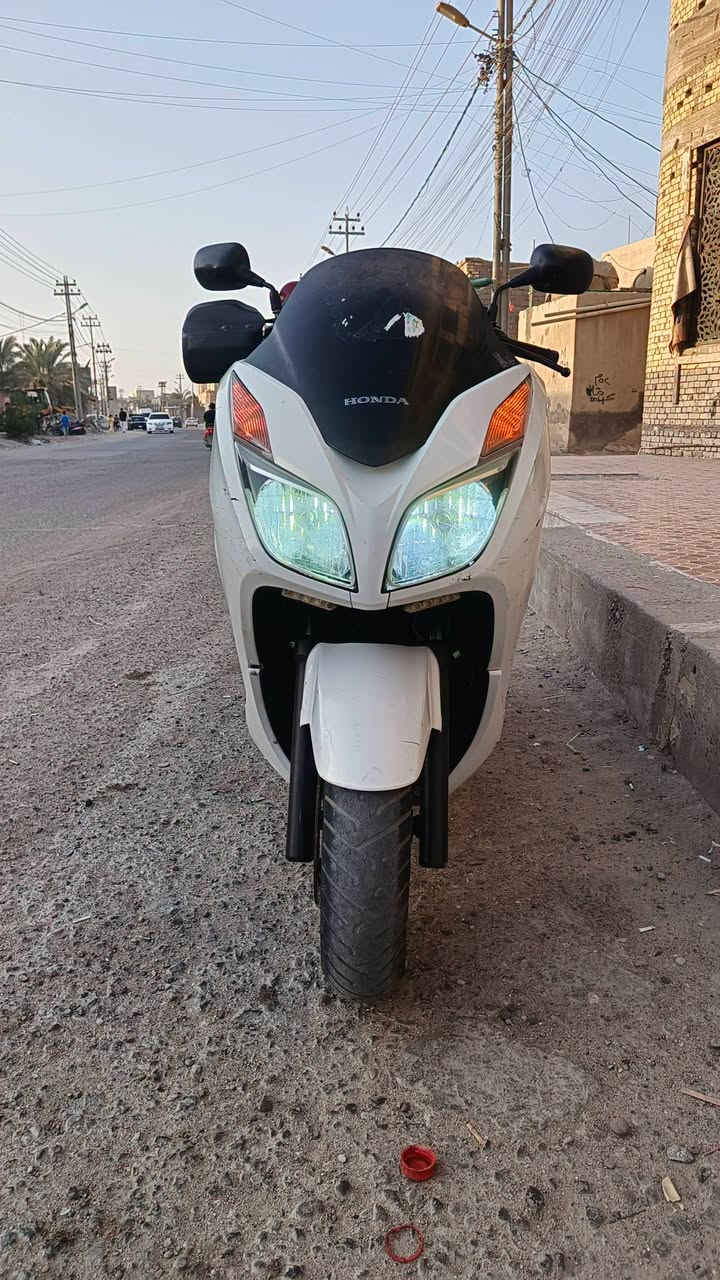 دراجه فورزه 012 
 سعرها 950 الف
بيها صوت بالمكينة 
تفاصيلها كاملة بالفديو
دراجه شغاله نكره سلف
ماشيه 66 الف
عليها منضومة زنون
ابيعها ع هذا وضعها 
مامفتوحه المكينه
البصرة قضاء المدينة
***********
