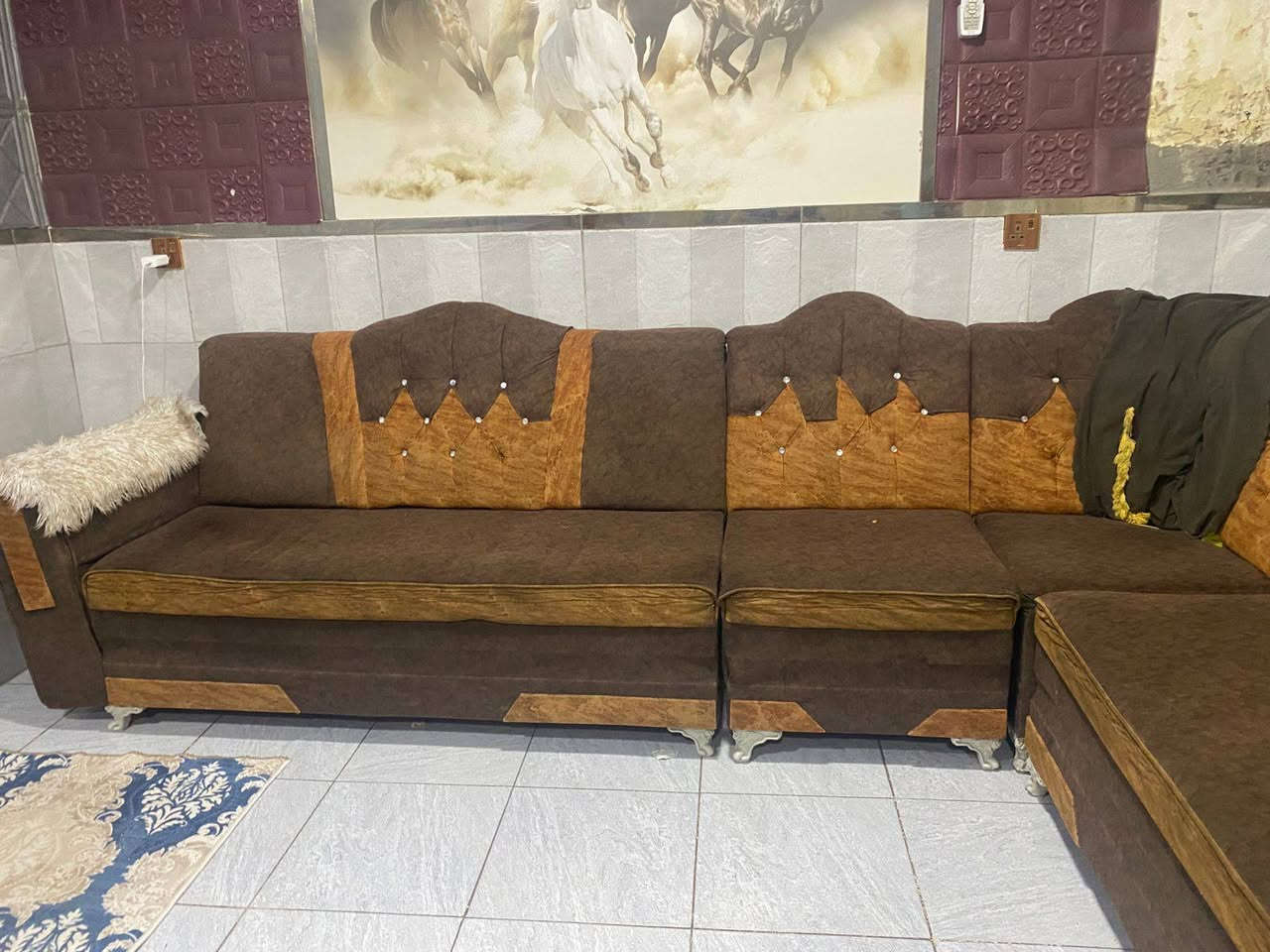 السلام عليكم تخم للبيع سعر 125بي  اضرار بسيطة مكاني بغداد 
الزعفرانيه الشارعين مال سيد هاشم خلف عمارة اسد  بغداد***********
